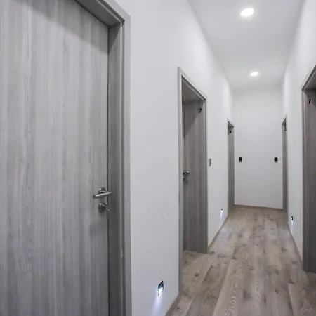 D&d In Centre 1 招待所